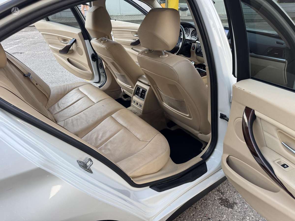 BMW 328, 2.0 l., Седан