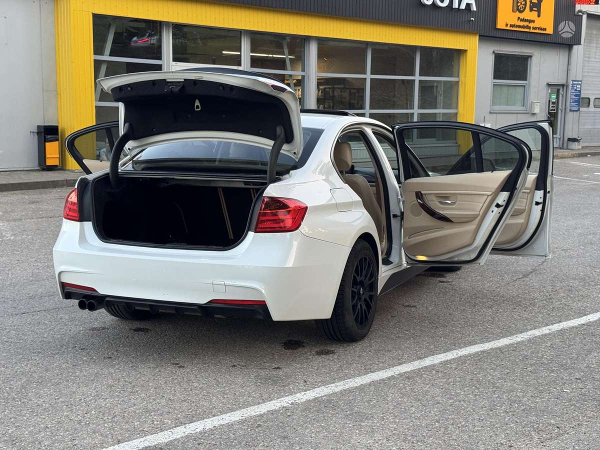 BMW 328, 2.0 l., Седан
