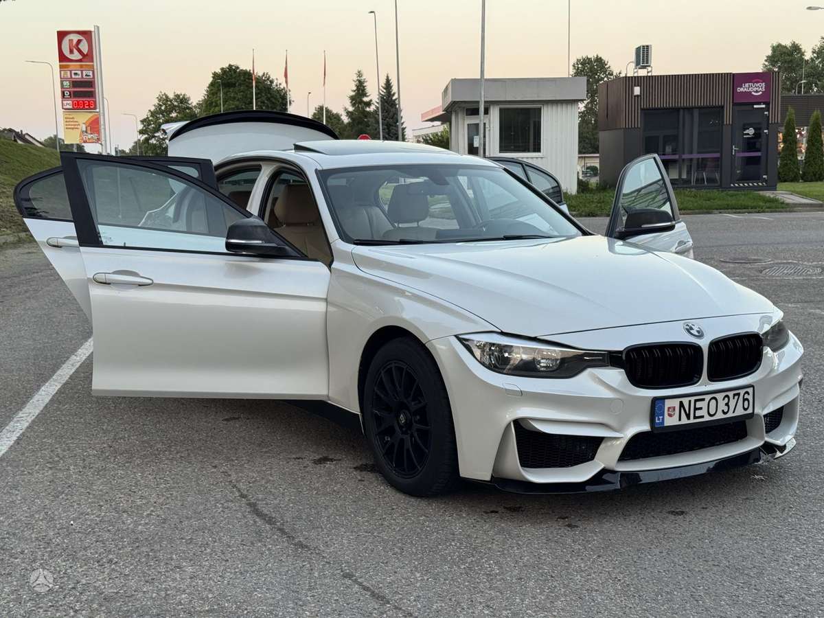 BMW 328, 2.0 l., Седан