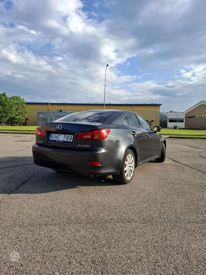 Lexus IS 220, 2.2 l., Седан