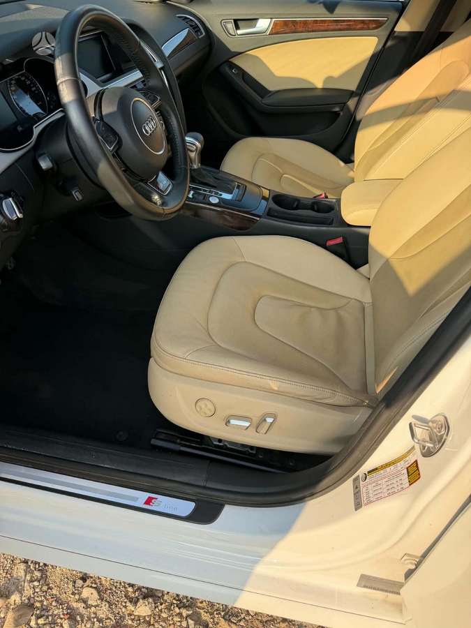Audi A4, 2.0 l., saloon / sedan