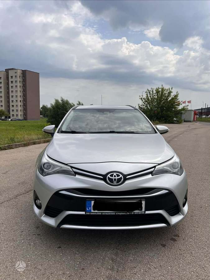 Toyota Avensis - 2