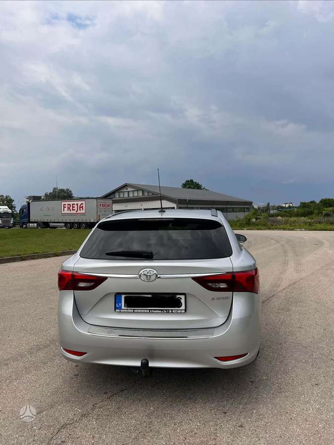 Toyota Avensis - 3
