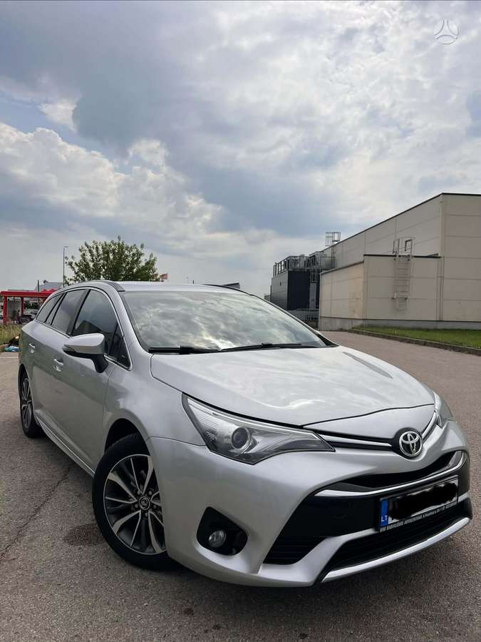 Toyota Avensis - 6