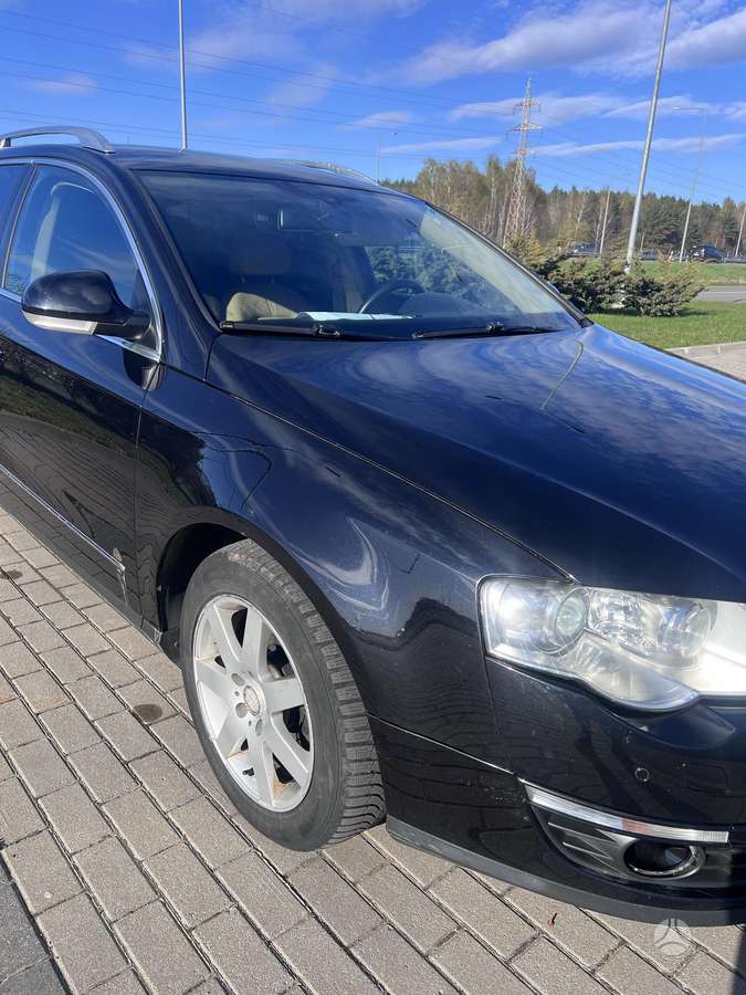 Volkswagen Passat - 2