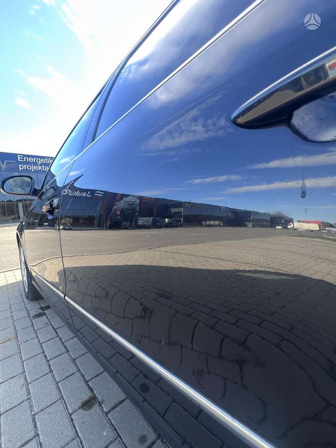 Volkswagen Passat - 12