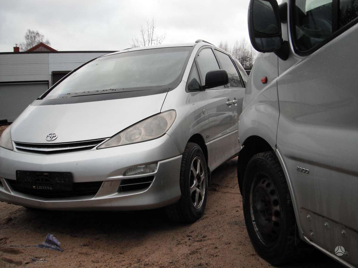 Toyota Previa Model2000 06 t 060572444