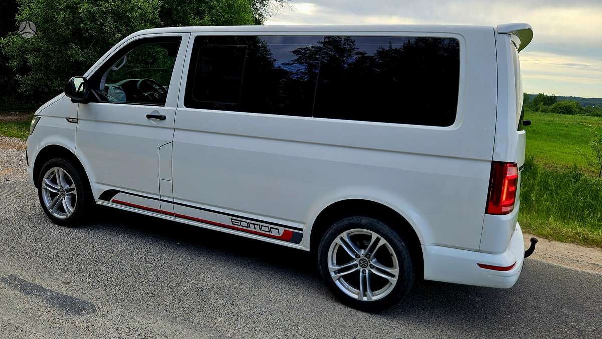 Volkswagen Multivan - 2
