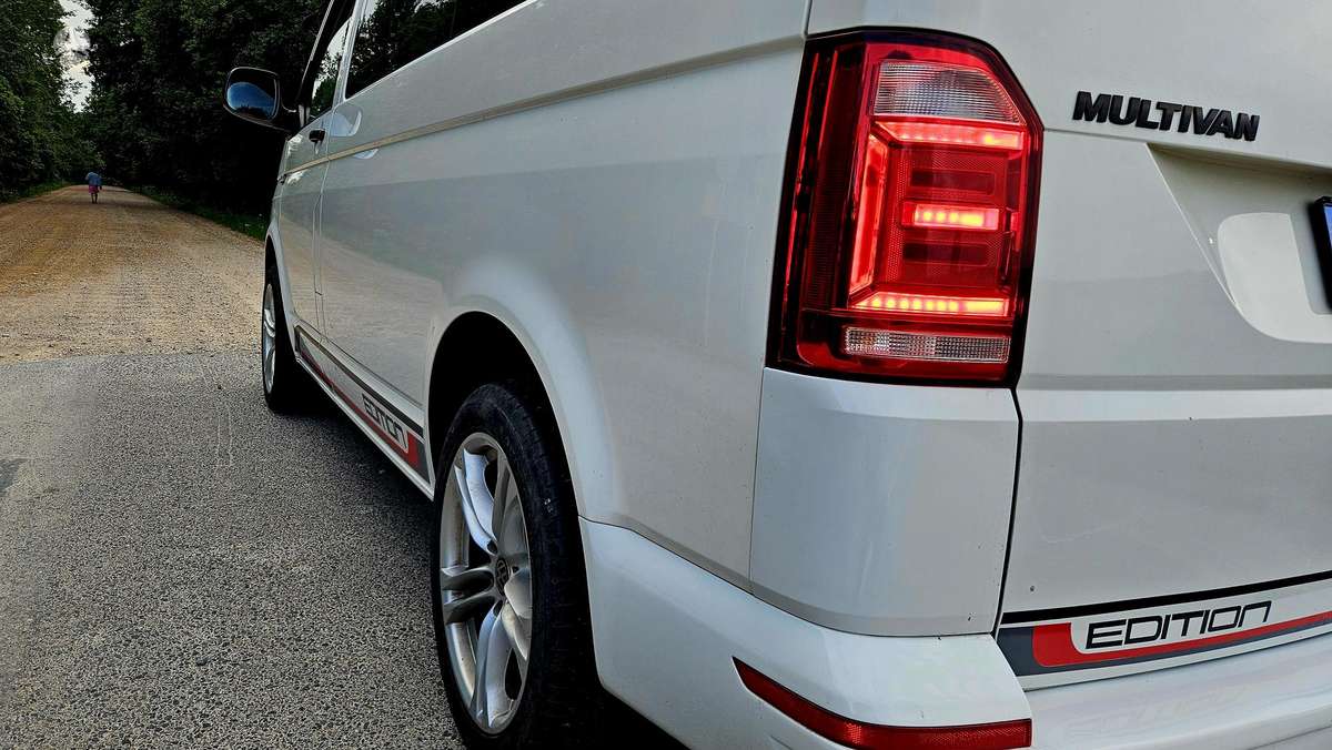 Volkswagen Multivan - 4
