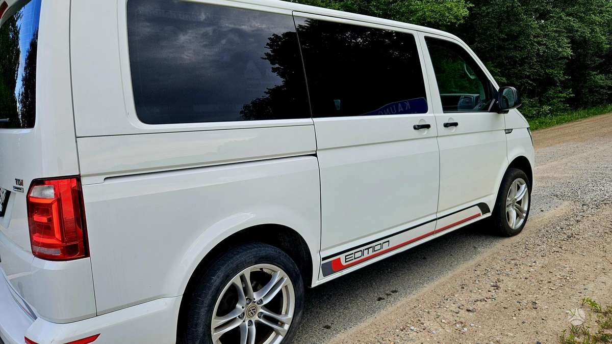 Volkswagen Multivan - 5