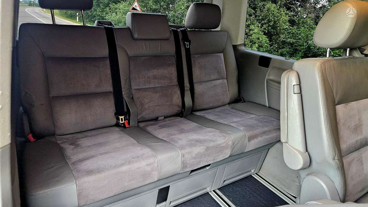 Volkswagen Multivan - 9