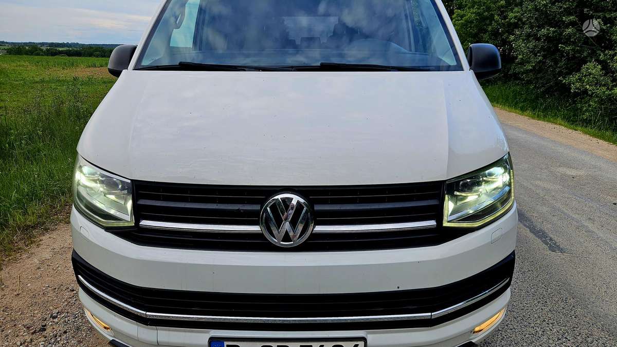 Volkswagen Multivan - 12
