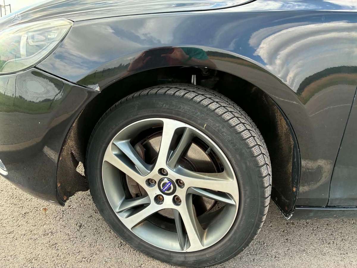 Volvo V40, 2.0 l., hatchback