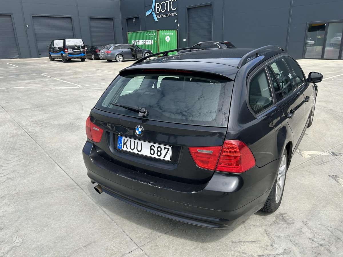 BMW 318, 2.0 l., Универсал