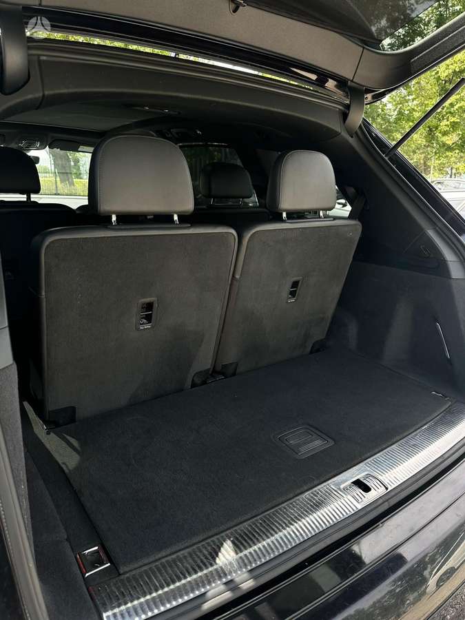 Audi Q7, 3.0 l., off-road / crossover