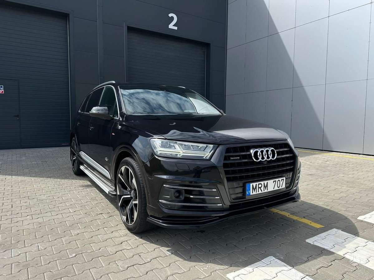 Audi Q7, 3.0 l., off-road / crossover
