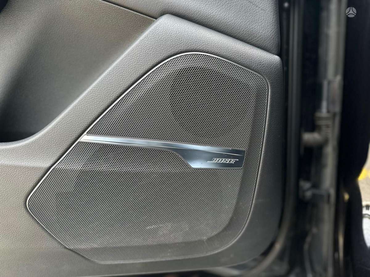 Audi Q7, 3.0 l., off-road / crossover