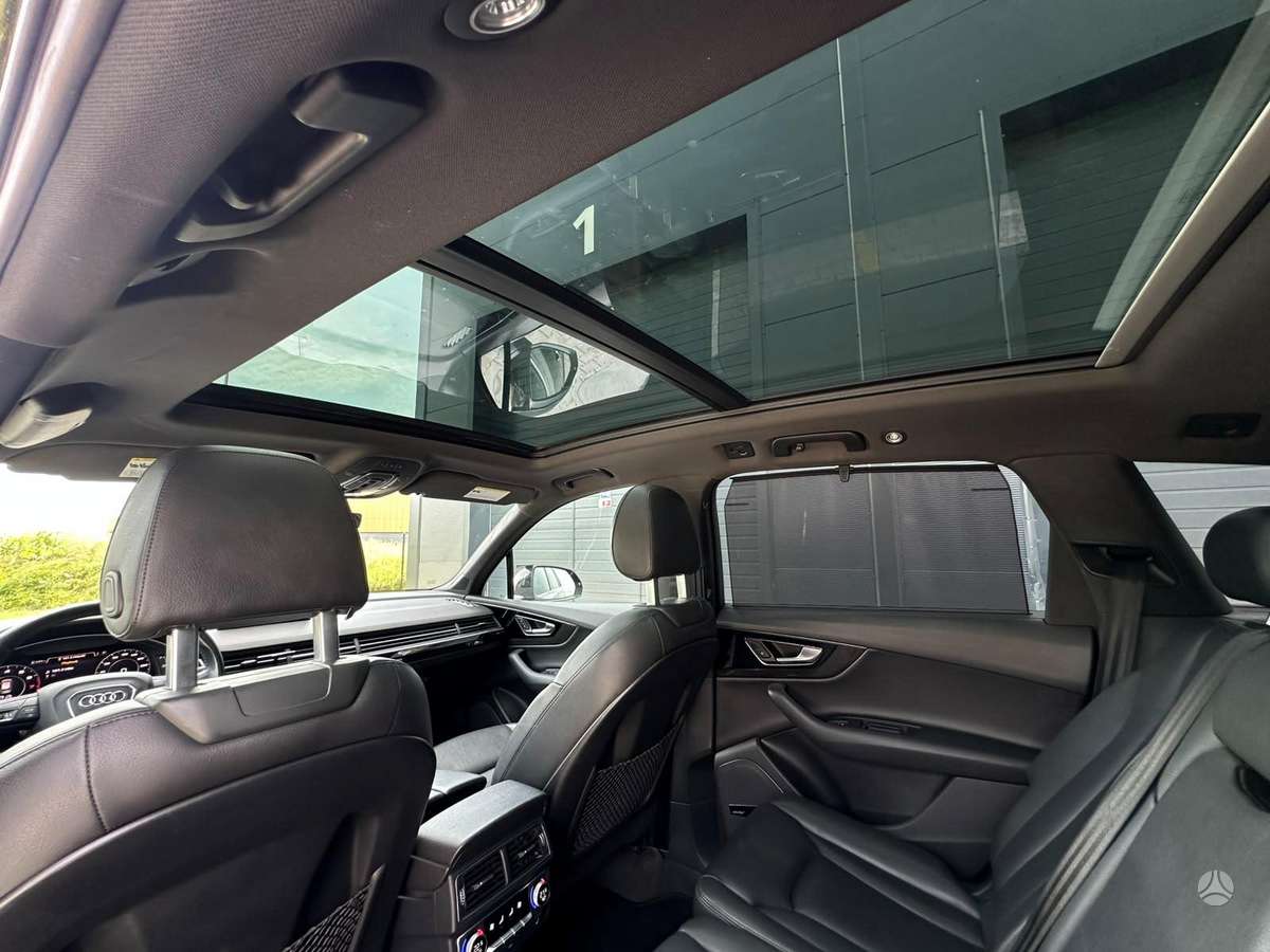 Audi Q7, 3.0 l., off-road / crossover
