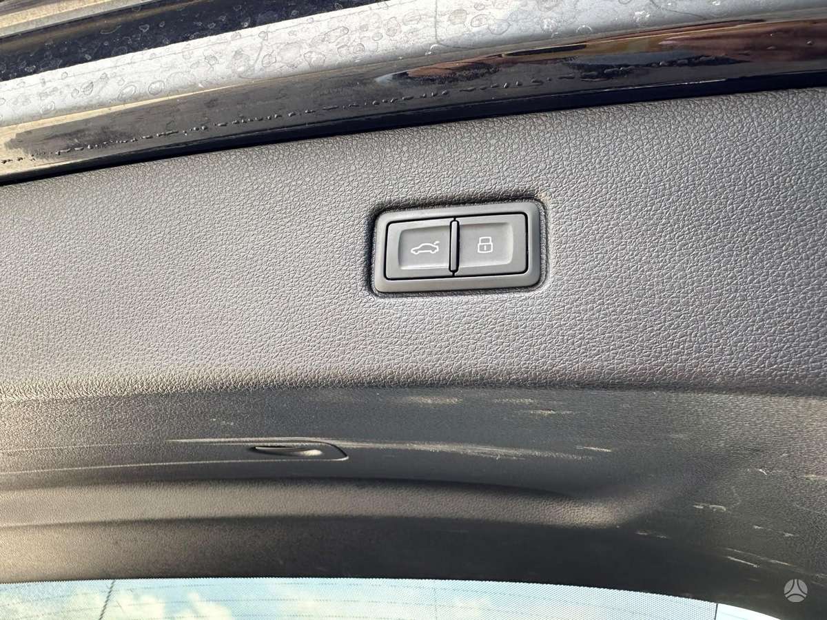 Audi Q7, 3.0 l., off-road / crossover