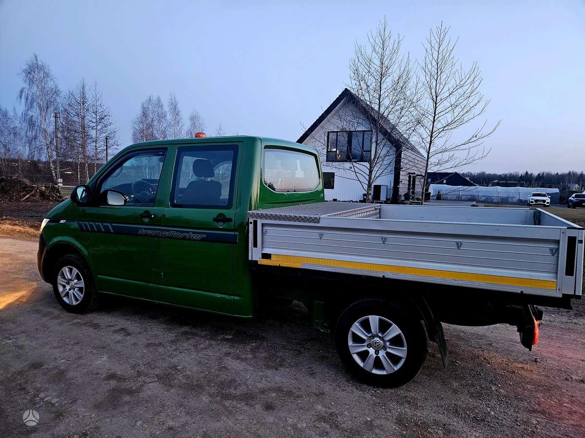 Volkswagen Transporter - 2