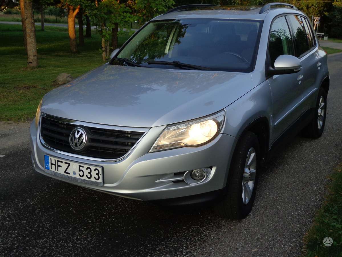 Volkswagen Tiguan - 5
