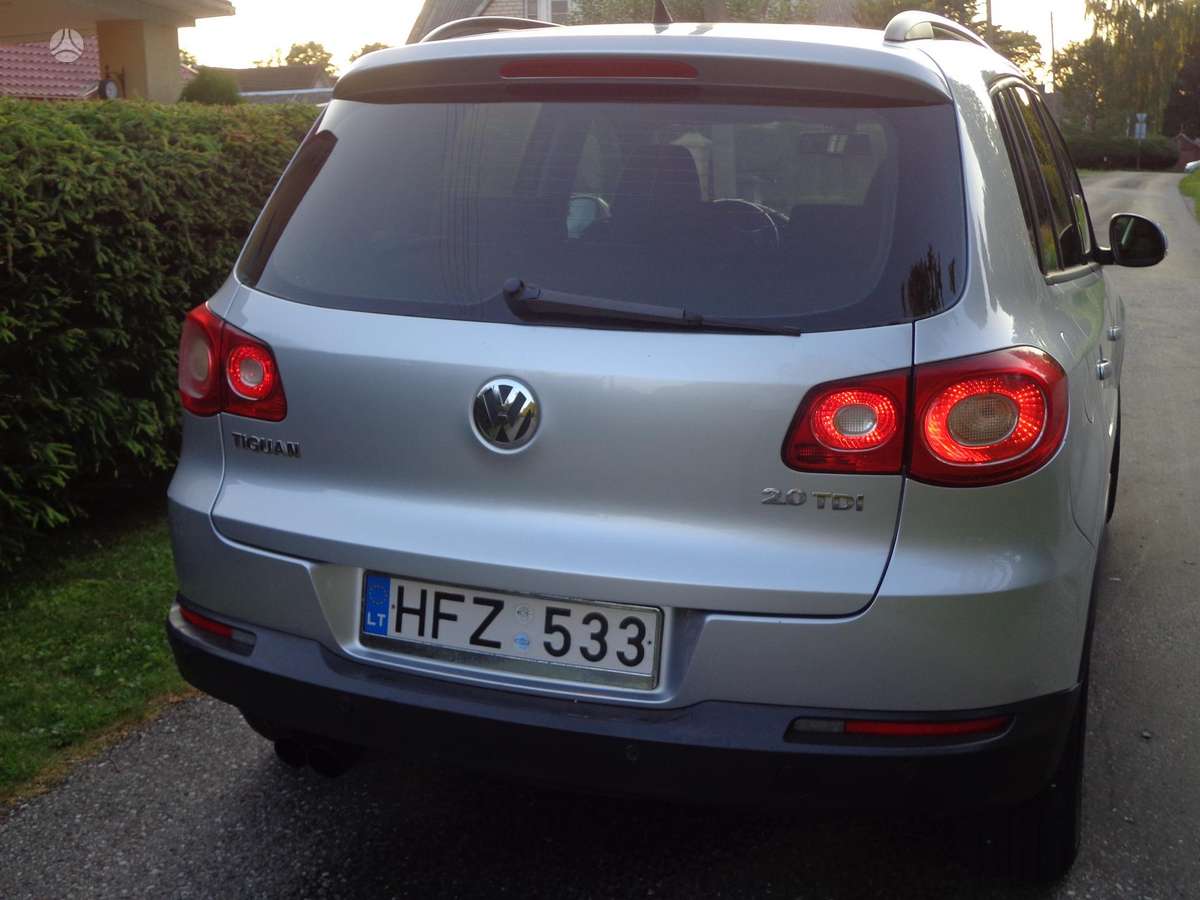 Volkswagen Tiguan - 4