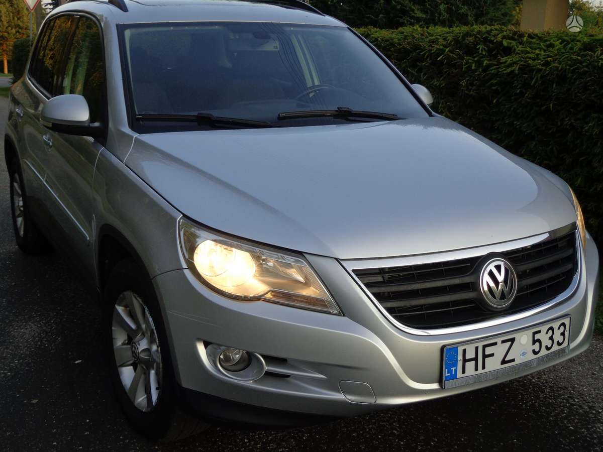Volkswagen Tiguan - 8