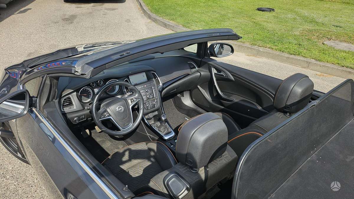 Opel Cascada, 1.4 l., convertible