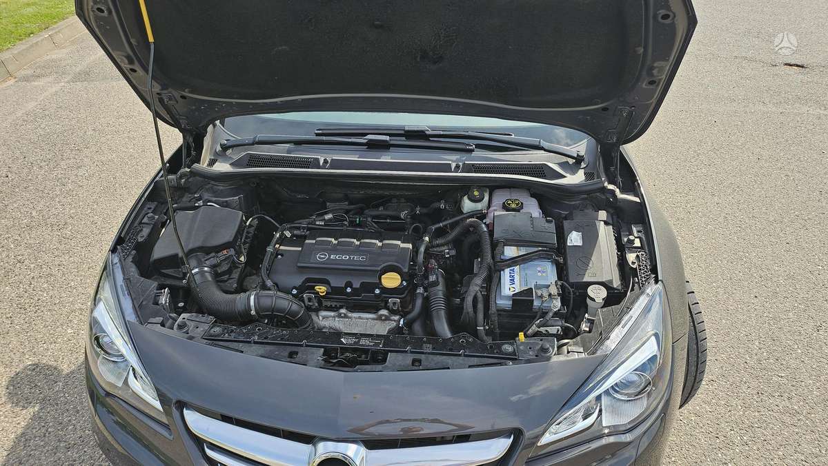 Opel Cascada, 1.4 l., convertible