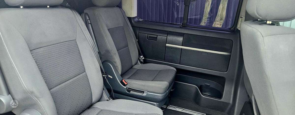 Volkswagen Multivan - 8