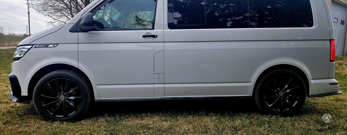 Volkswagen Multivan - 11