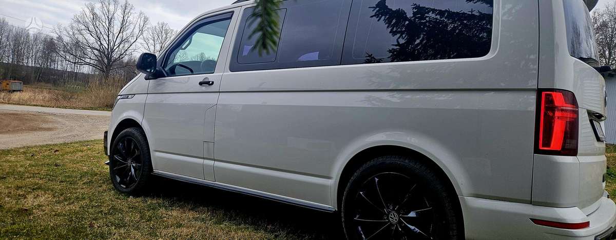 Volkswagen Multivan - 12