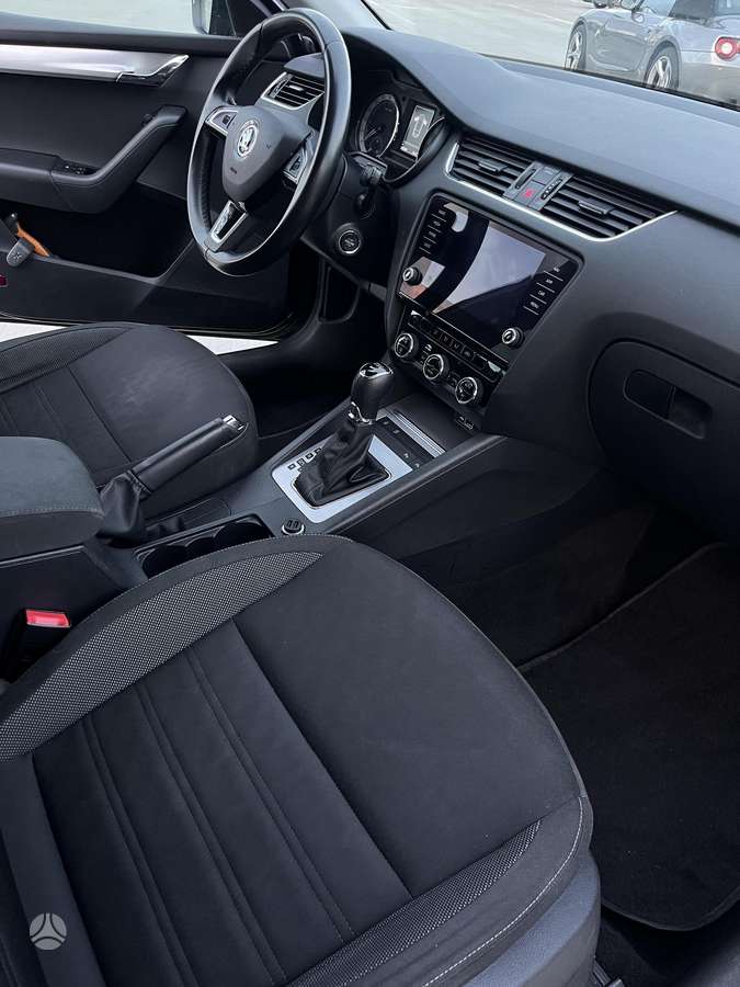 Škoda Octavia - 8