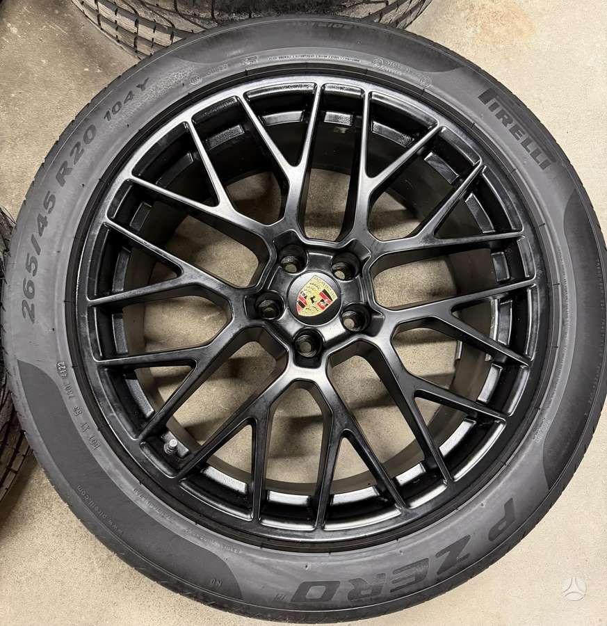 Porsche Macan, light alloy, R20