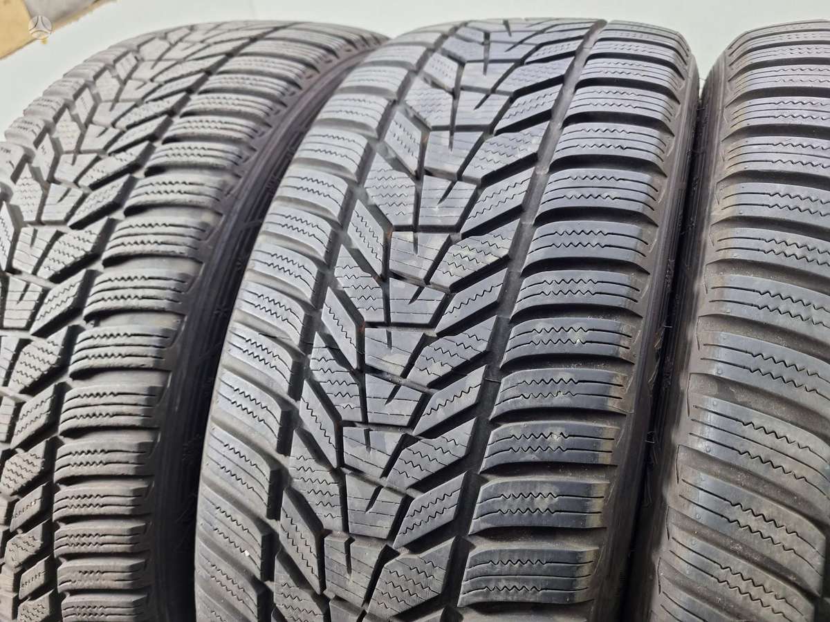 Hankook 7-8mm, 2022m, winter 225/45 R19