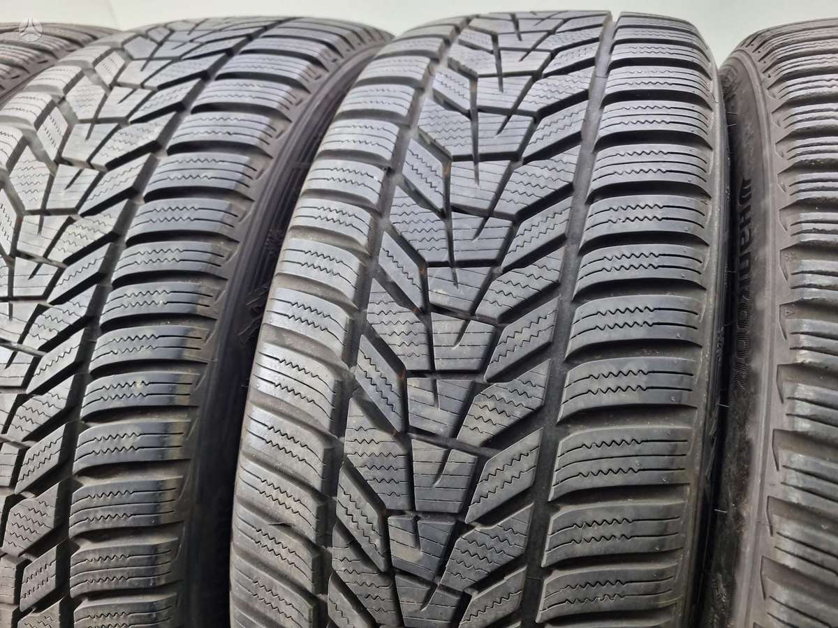Hankook 7-8mm, 2022m, winter 225/45 R19