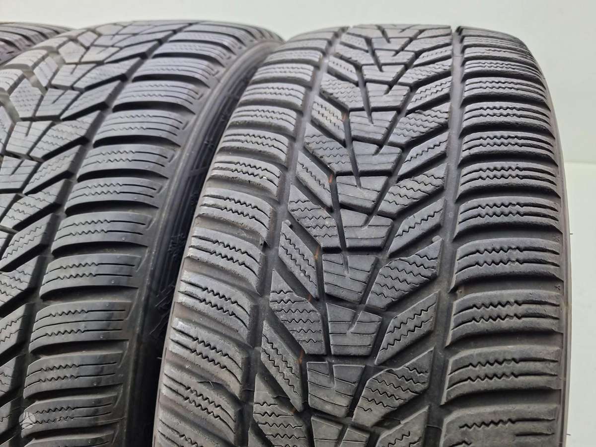 Hankook 7-8mm, 2022m, winter 225/45 R19