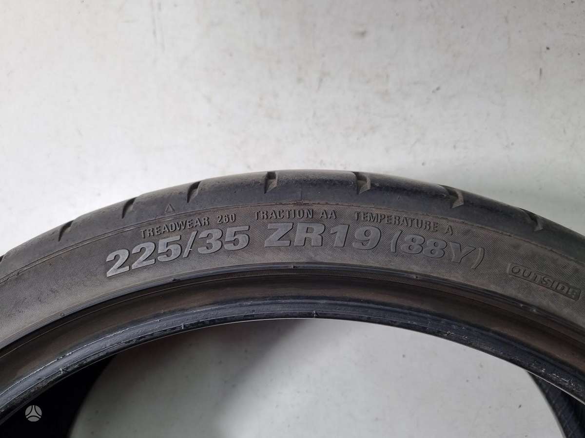 Kumho 2023m, летние 225/35 R19