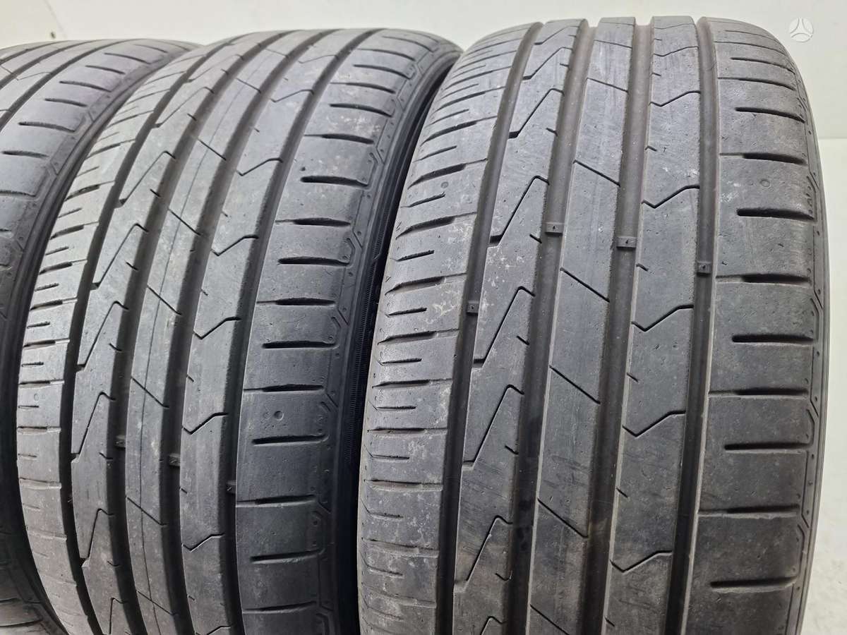 Hankook 5-6mm, летние 225/40 R18