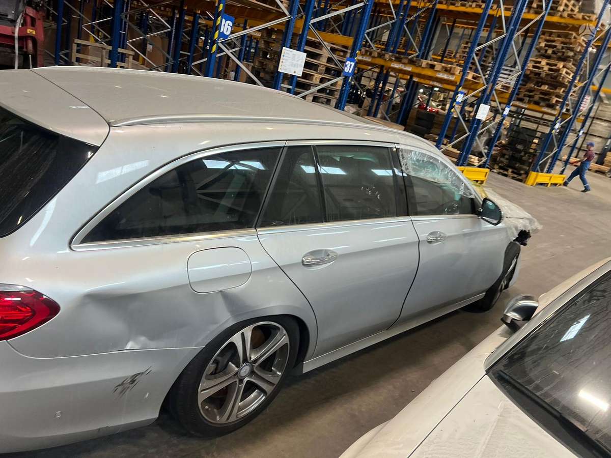 Mercedes-Benz E400, 3.0 l., Универсал