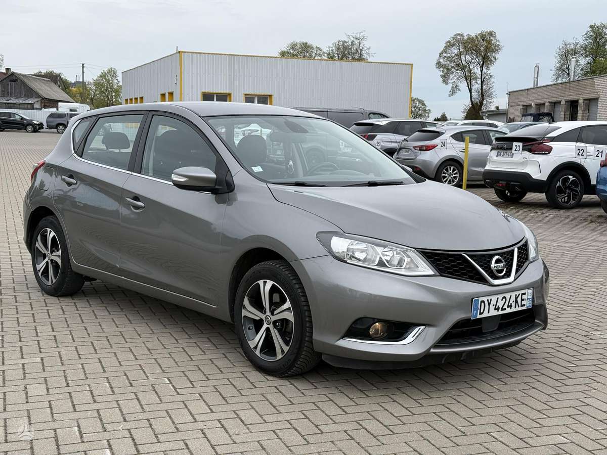 Nissan Pulsar, 1.2 l., hatchback