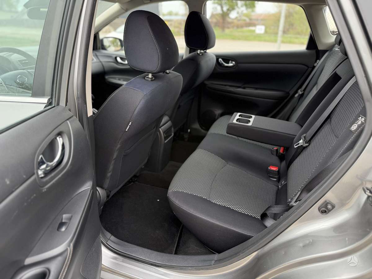 Nissan Pulsar, 1.2 l., hatchback