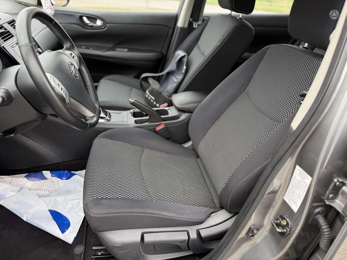 Nissan Pulsar, 1.2 l., hatchback