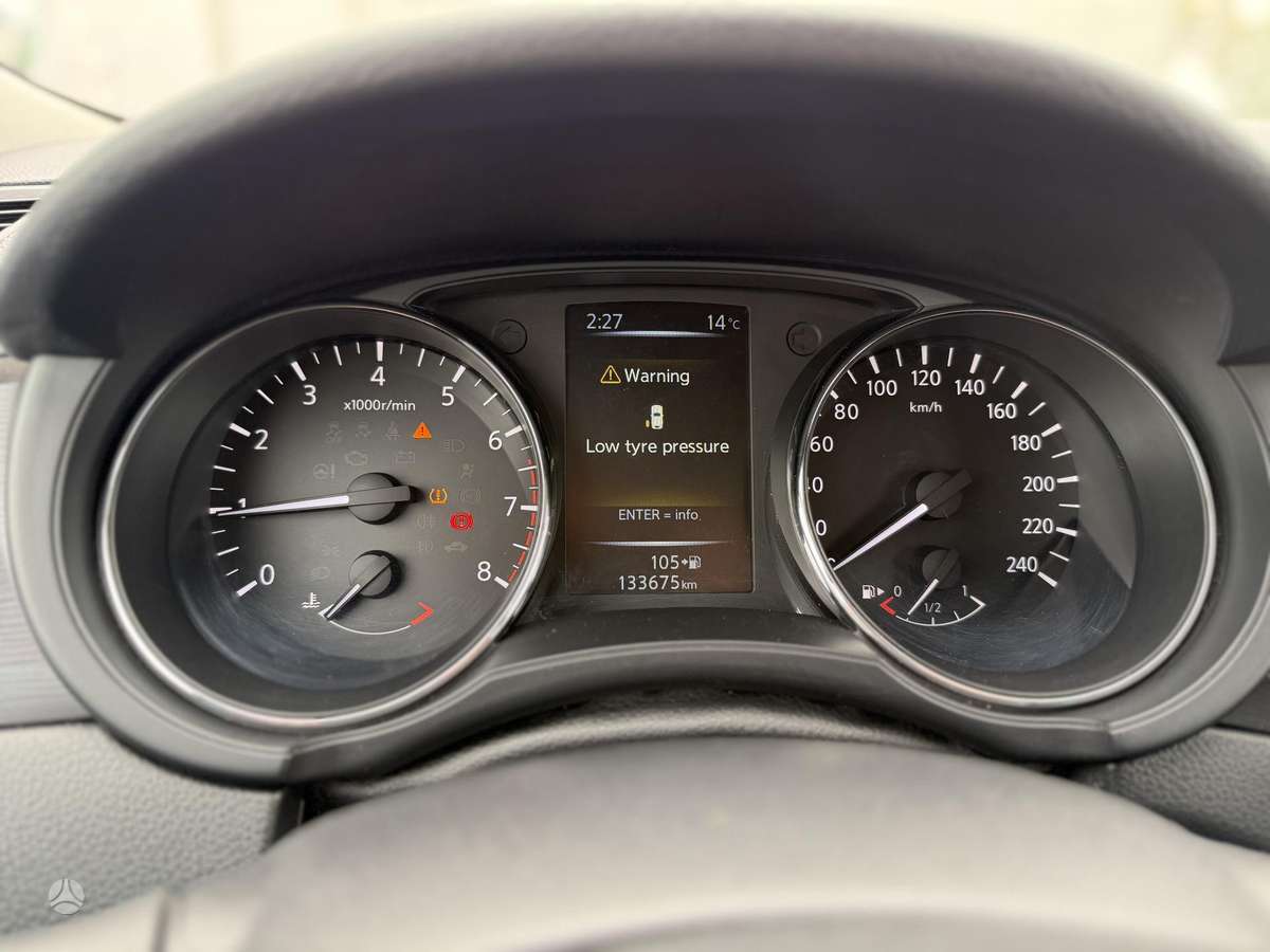 Nissan Pulsar, 1.2 l., hatchback