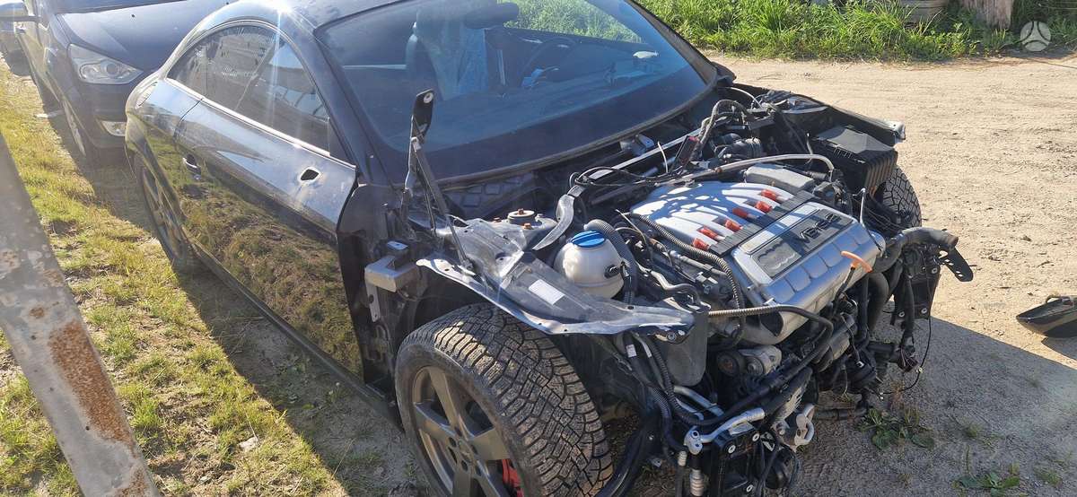 Audi TT RS rezerves daļās. Dalimis