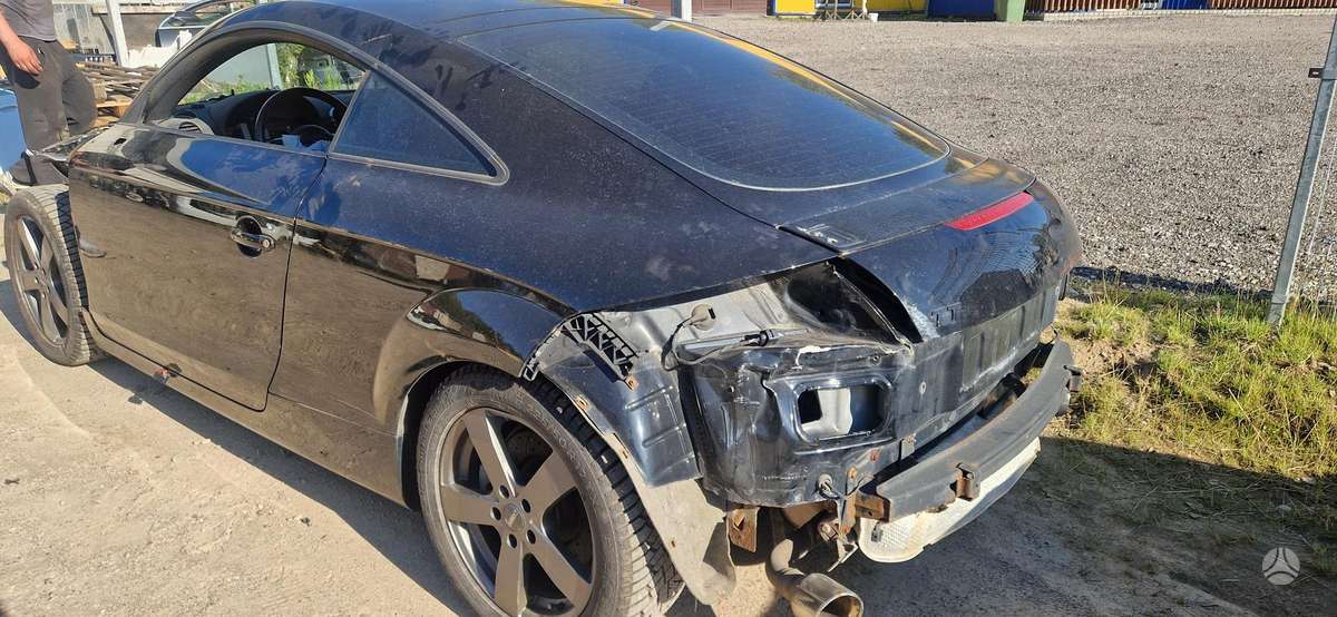 Audi TT RS for parts. Dalimis