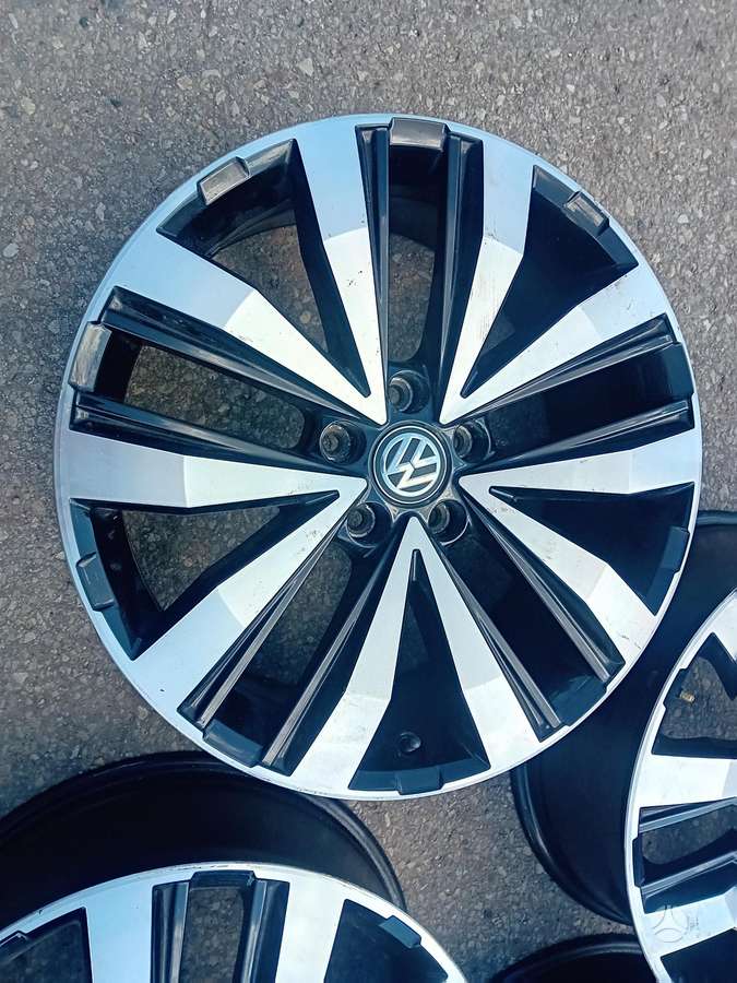 Volkswagen, light alloy, R20