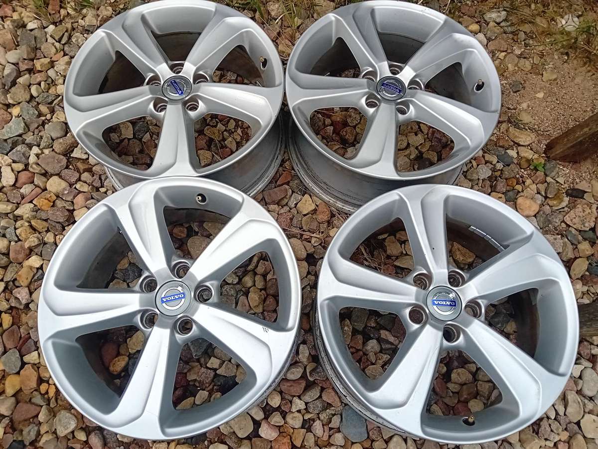 Volvo, lengvojo lydinio, R17