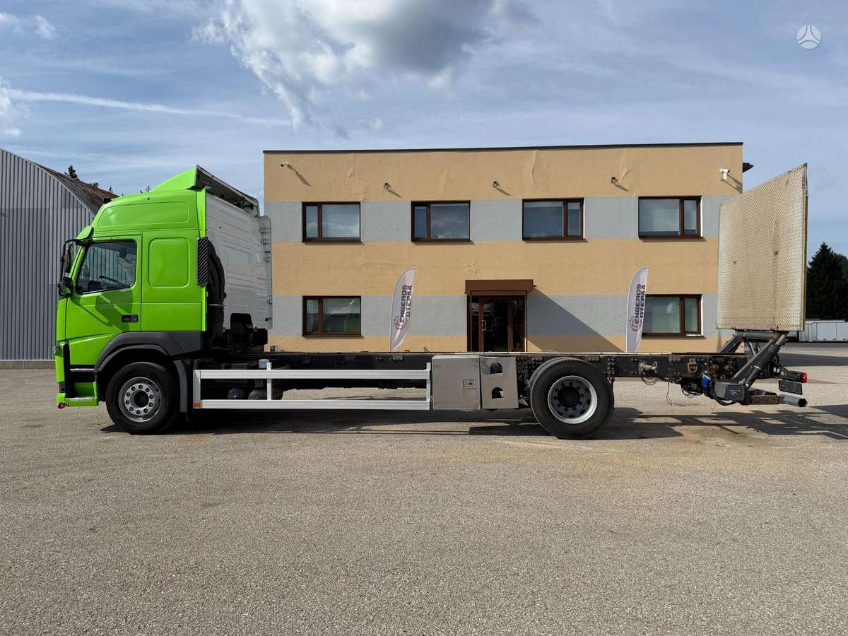 Volvo FM330, važiuoklės