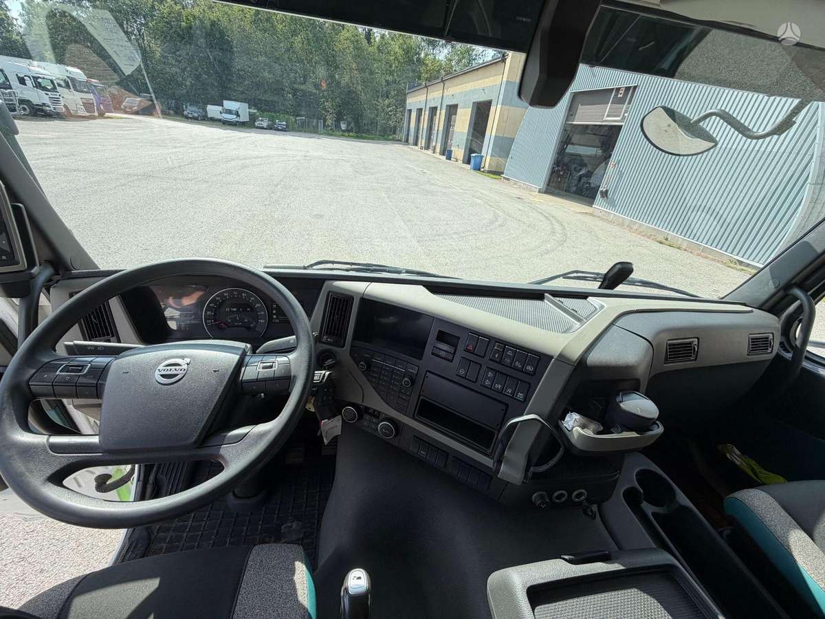 Volvo FM330, važiuoklės